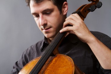 Ariel Barnes, cello.